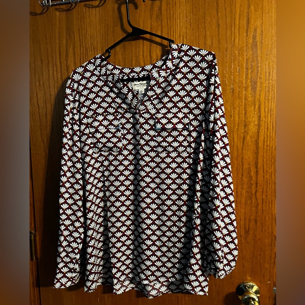NORM THOMPSON Med Blouse Pull Over‎ Navy Blue, Red, Yellow And White